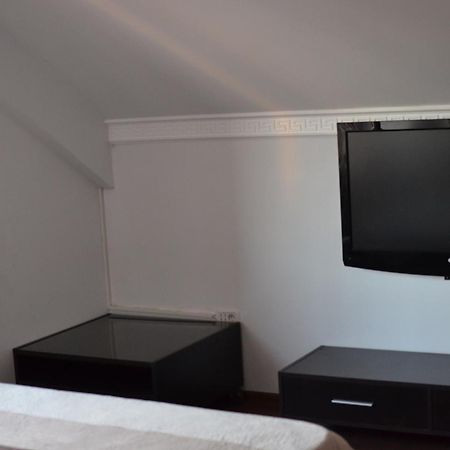 Vila Cu Trandafiri Cozy Apartments 2 Camere Bragadiru Bagian luar foto